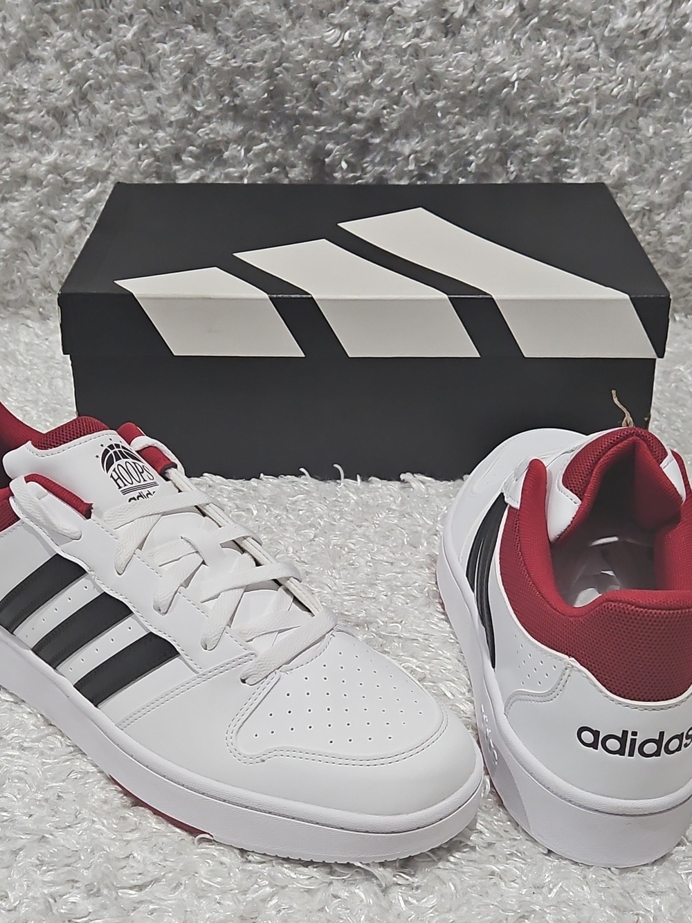 adidas Hoops Men’s Sleek Leather Sneakers White Red Black Stripes Size 14